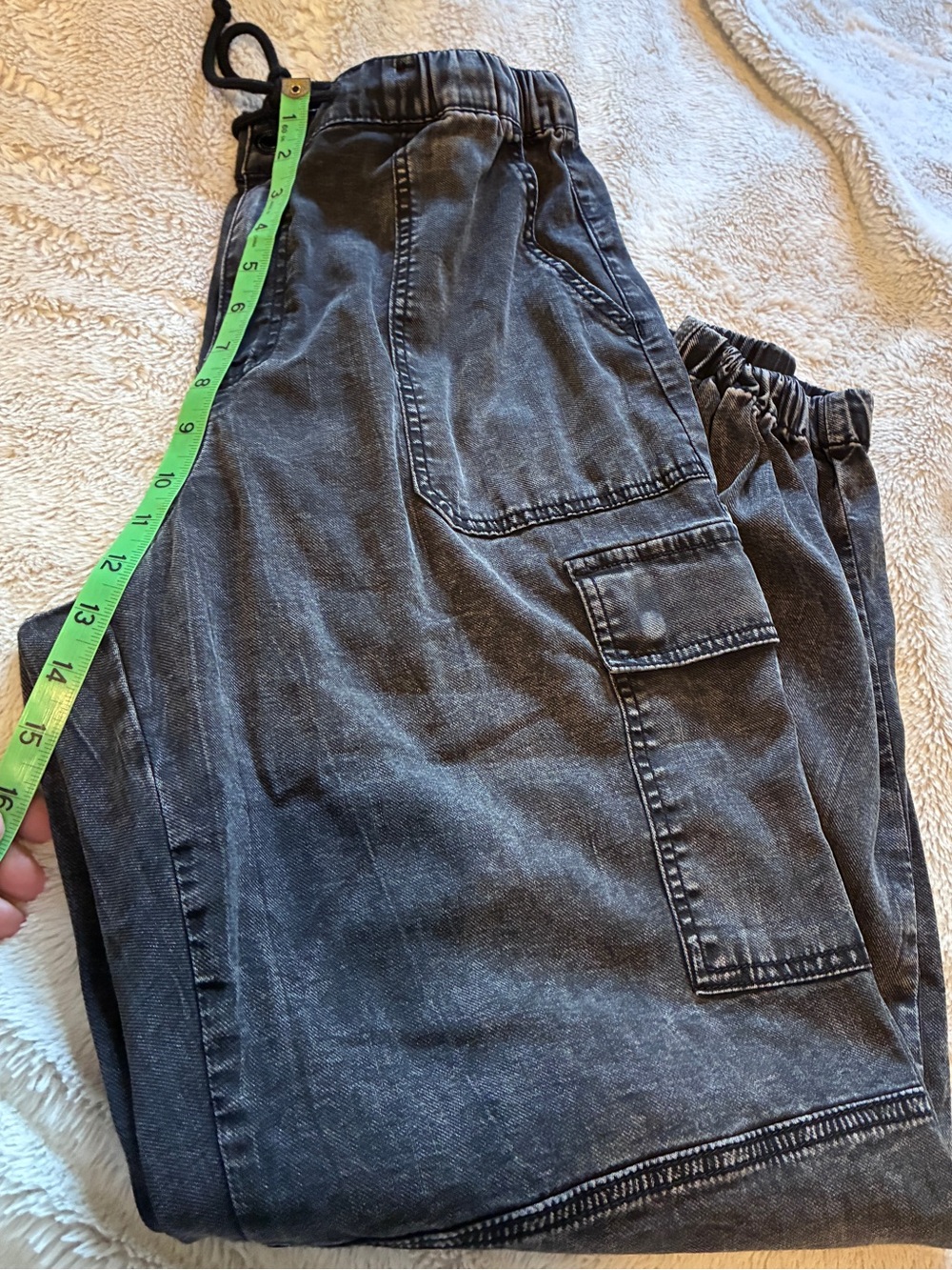 WOMANS SO STRETCH JOGGERS HIGH RISE SIZE LARGE-BLK - Picture 4 of 6